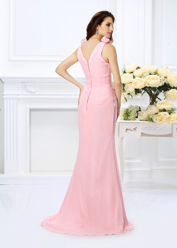 Bridesmaid Dresses Trumpet Mermaid Silhouette V Neck Handcrafted Flower Applique Chiffon Sleeveless Long For Bridesmaids
