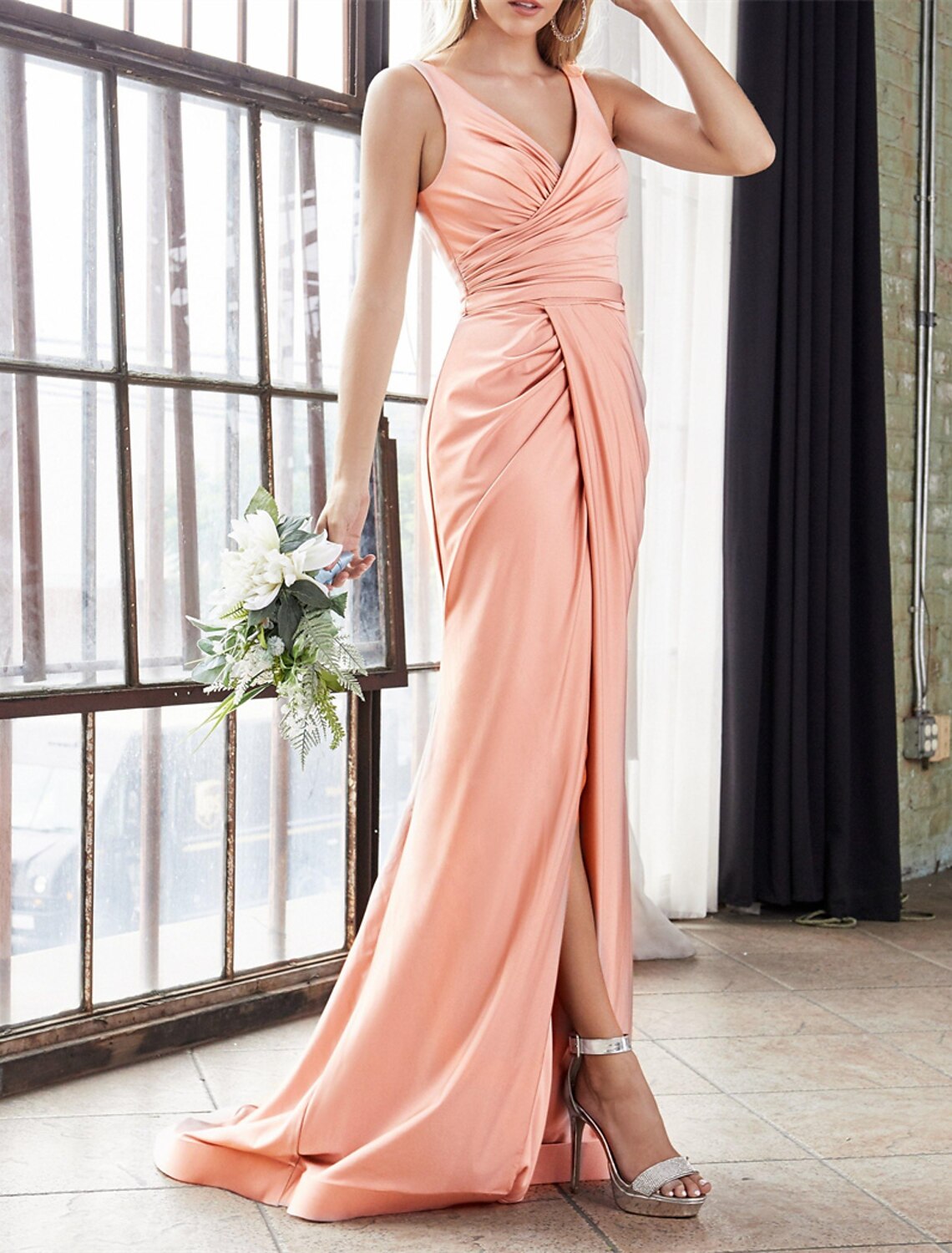Mermaid Bridesmaid Dress Satin V Neck Sleeveless Pink With Sweep Train Split Front Ruching Elegant For Bridesmaids