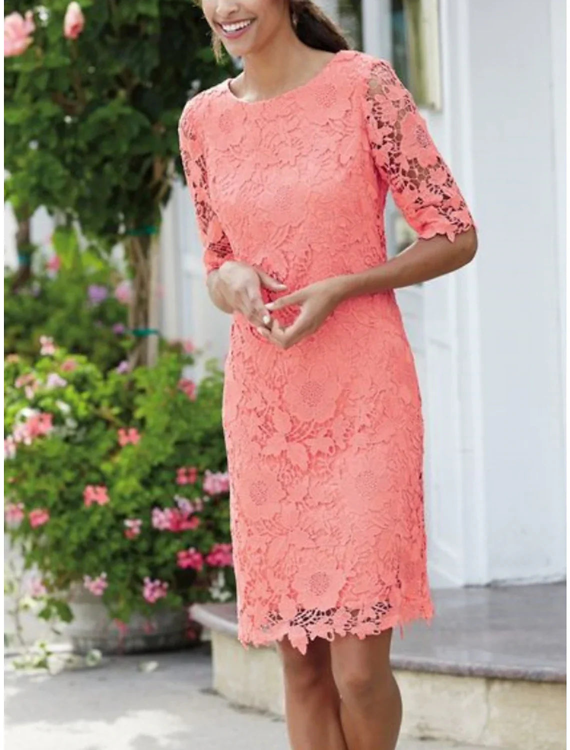 Elegant Mother Of The Bride Dress Sheath Lace Knee Length Petite Half Sleeve Scoop Neck