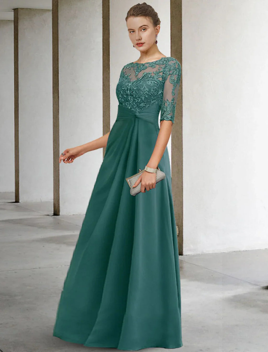 Elegant Mother Of The Bride Dress Plus Size Floor Length Chiffon Lace With Appliques Jewel Neck