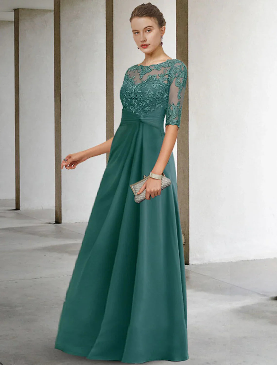 Elegant Mother Of The Bride Dress Plus Size Floor Length Chiffon Lace With Appliques Jewel Neck
