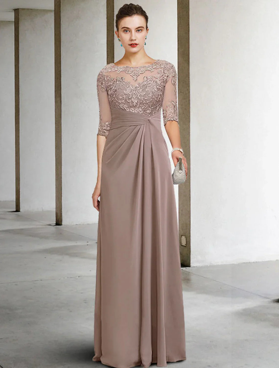Elegant Mother Of The Bride Dress Plus Size Floor Length Chiffon Lace With Appliques Jewel Neck