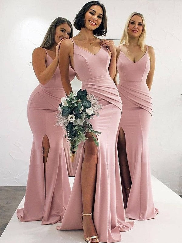 Elegant Bridesmaid Dress Crepe Sheath Stretch Ruched V Neck Sleeveless Sweep Train For Bridesmaids