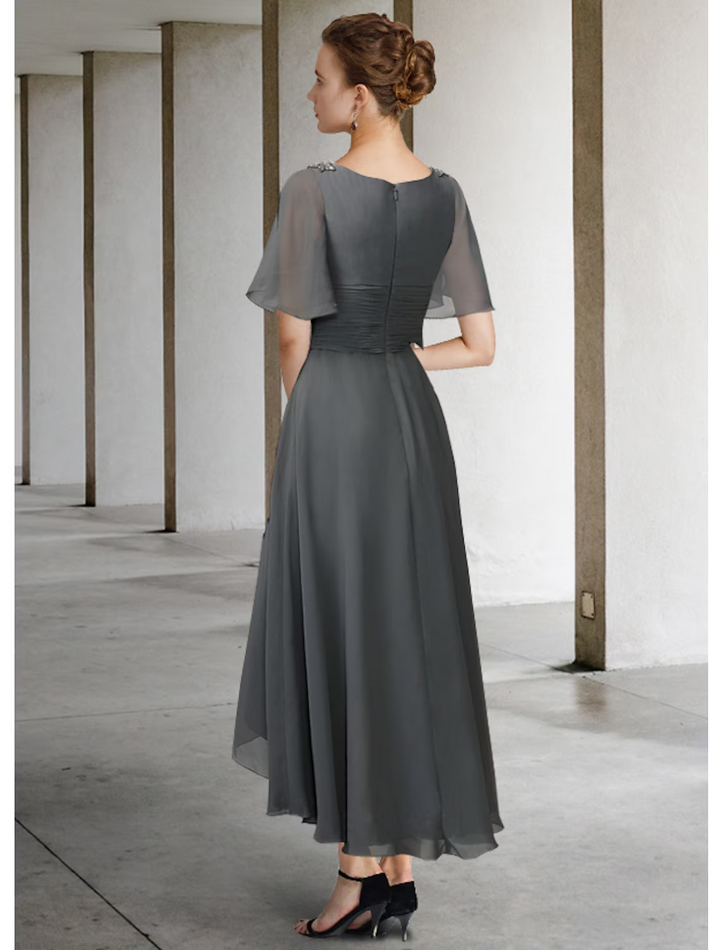 A-Line Mother of the Bride Dress Elegant High Low V Neck Asymmetrical Chiffon Short Sleeve with Pleats Ruching