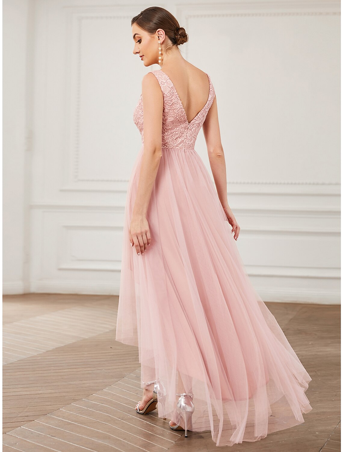 Elegant A Line Bridesmaid Dress V Neck Sleeveless Lace Tulle Mini With Draping And Ruching For Bridesmaids