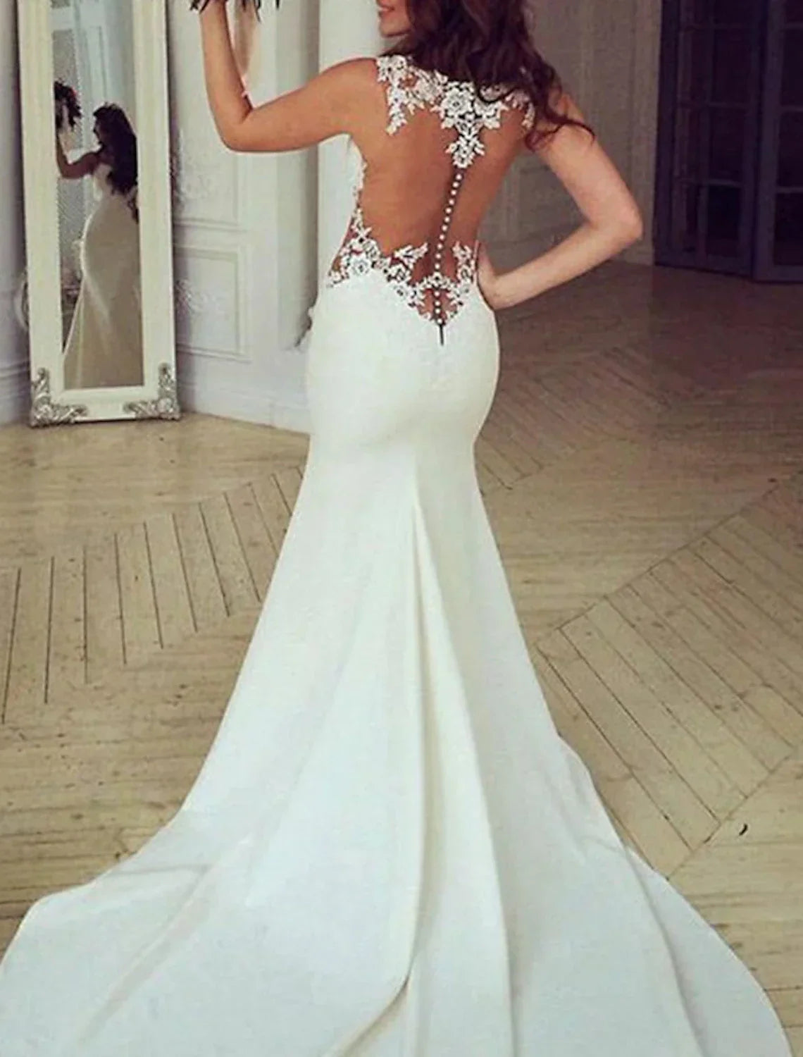Elegant Mermaid Lace Wedding Dress With Illusion Neck Chapel Train Button Appliques For Brides