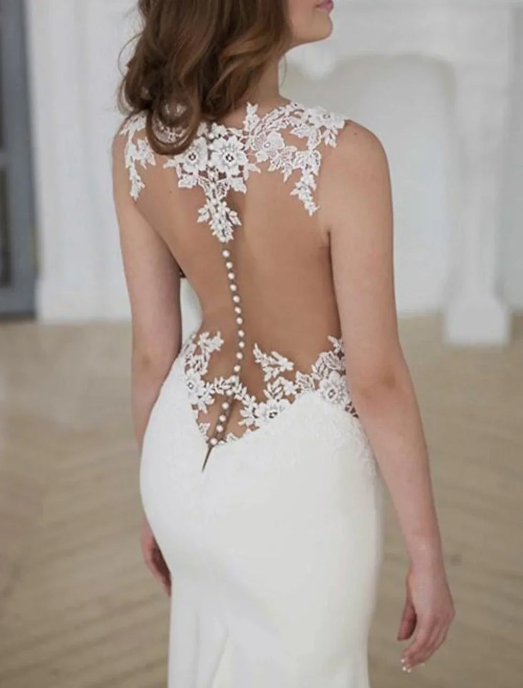 Elegant Mermaid Lace Wedding Dress With Illusion Neck Chapel Train Button Appliques For Brides