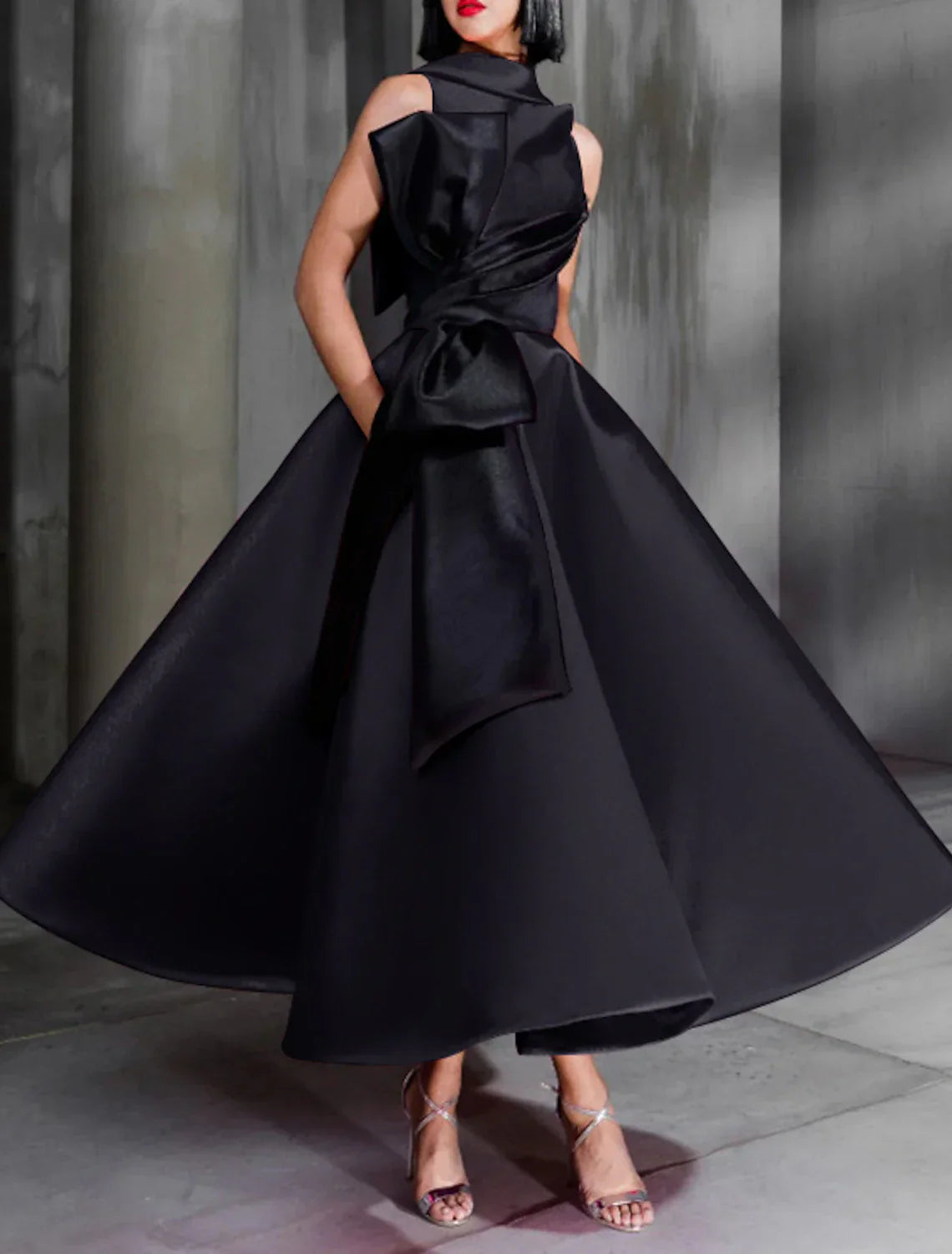 Color Block Ball Gown Prom Dress For Teens And Women Elegant Satin High Neck Sleeveless With Bow Detail