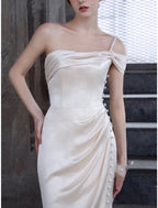 Elegant Vintage Satin One Shoulder Wedding Dress For Brides To Be With Ruched Bodice And Brush Train
