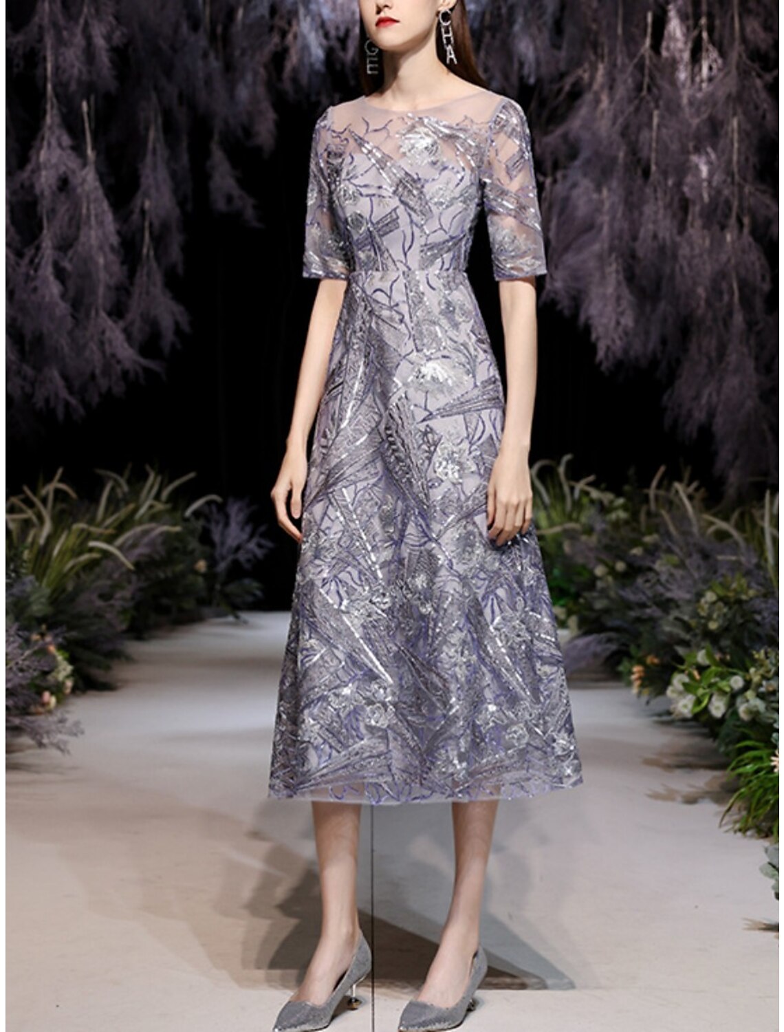 Elegant Mother Of The Bride Dress Sequined Sheath Tea Length Petite Half Sleeve Sparkle