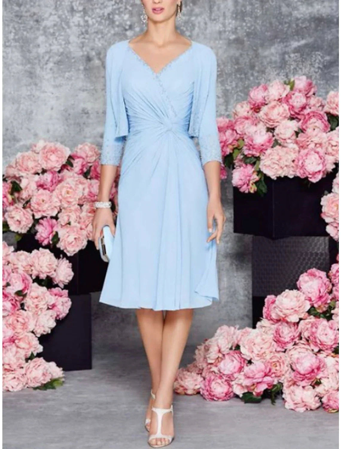 A Line Mother Of The Bride Dress Chiffon Lace Knee Length V Neck Half Sleeve Elegant Petite For Wedding Guests