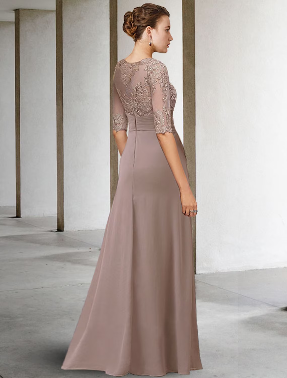 Mother of the Bride Dress Plus Size Elegant Jewel Neck Floor Length Chiffon Lace Short Sleeve with Appliques Side-Draped