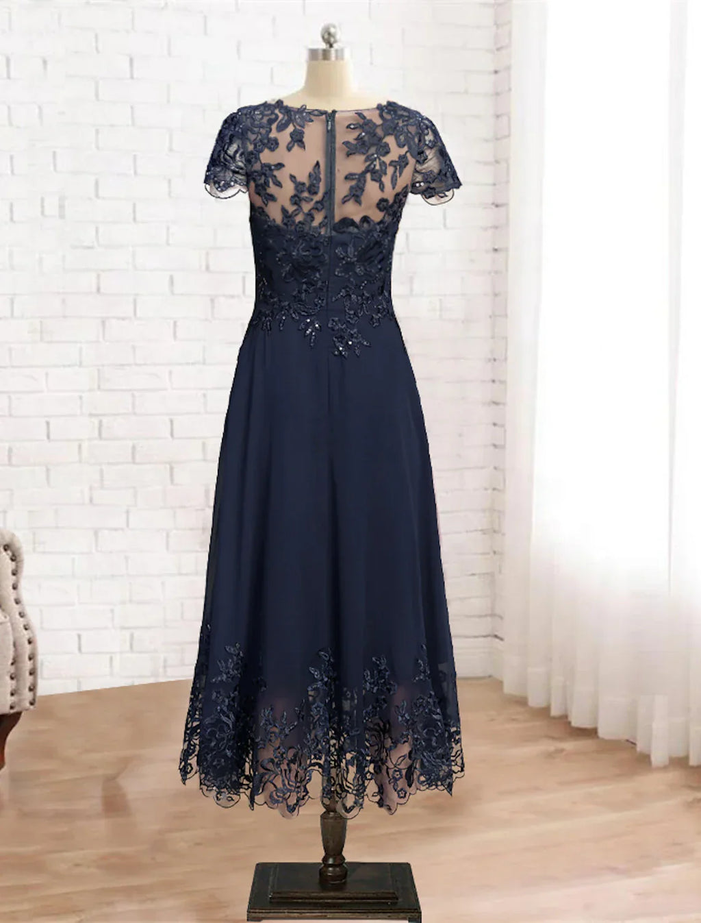 Mother Of The Bride Dress A Line Elegant Lace Tea Length With Sequin Appliques For Fall Formal Wedding Guests