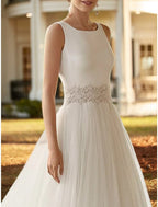 Lace Wedding Dress Sheath Gown for Brides Scoop Neck Sleeveless With Pleated Train