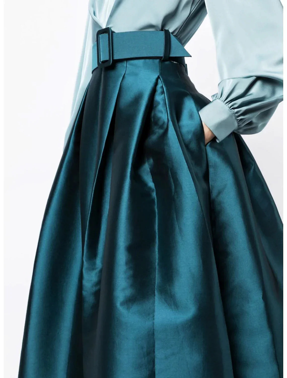 Elegant Aline Satin Evening Gown With Pockets Long Sleeve High Split For Wedding Guests Navy