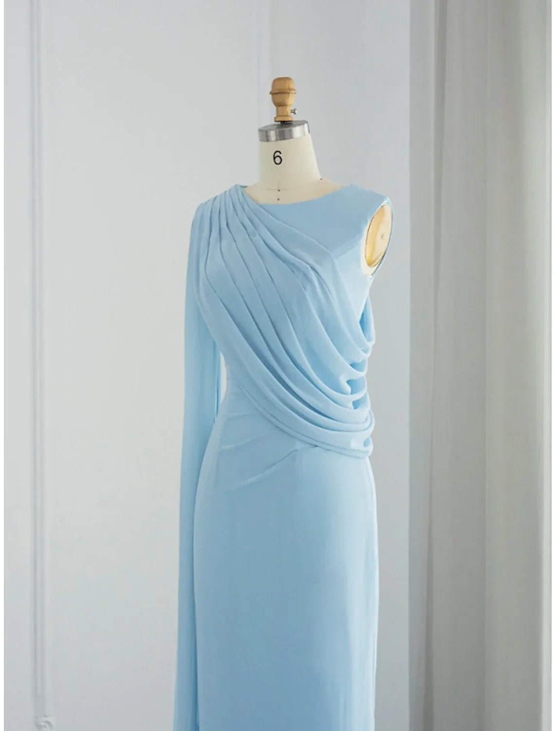 Sheath Evening Gown For Women Elegant Chiffon Dress With Feather Ruched Sleeveless Cowl Neck Brush Train