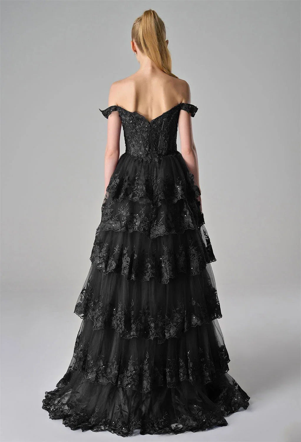 A-Line Off the Shoulder Elegant Prom Dress Floor-Length Appliques Sleeveless Formal Evening Dresses