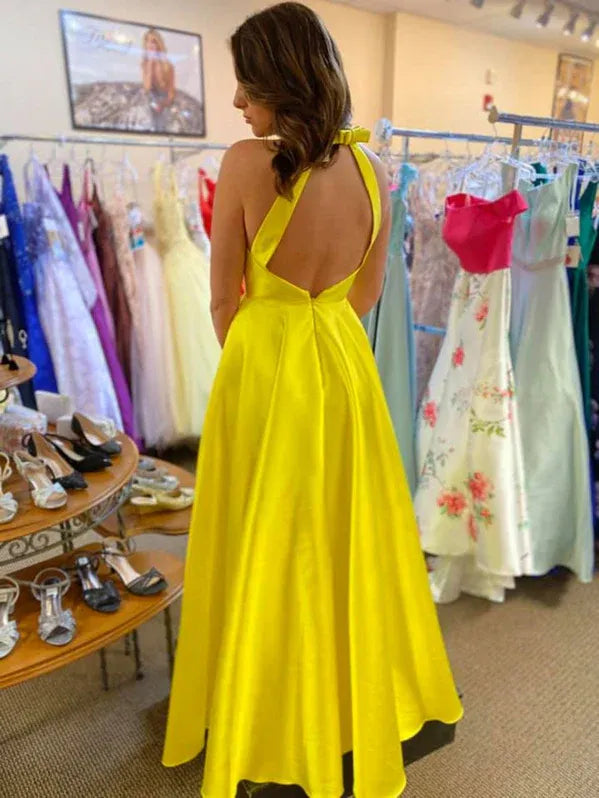 Prom Dress Satin A-Line Halter V-Neck Open Back With Pockets Glamorous Yellow Floor-Length For Teens