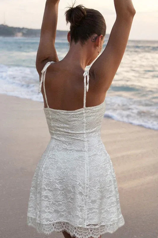 A-Line Lace Homecoming Dress For Ladies With Spaghetti Strap Tie-Shoulder Open Back