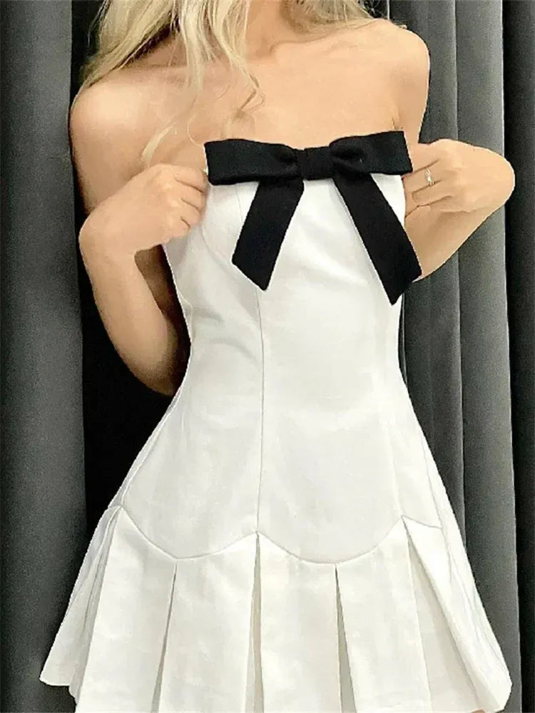 A Line Strapless White Homecoming Dress With Black Bow Pleated Mini Skirt For Ladies