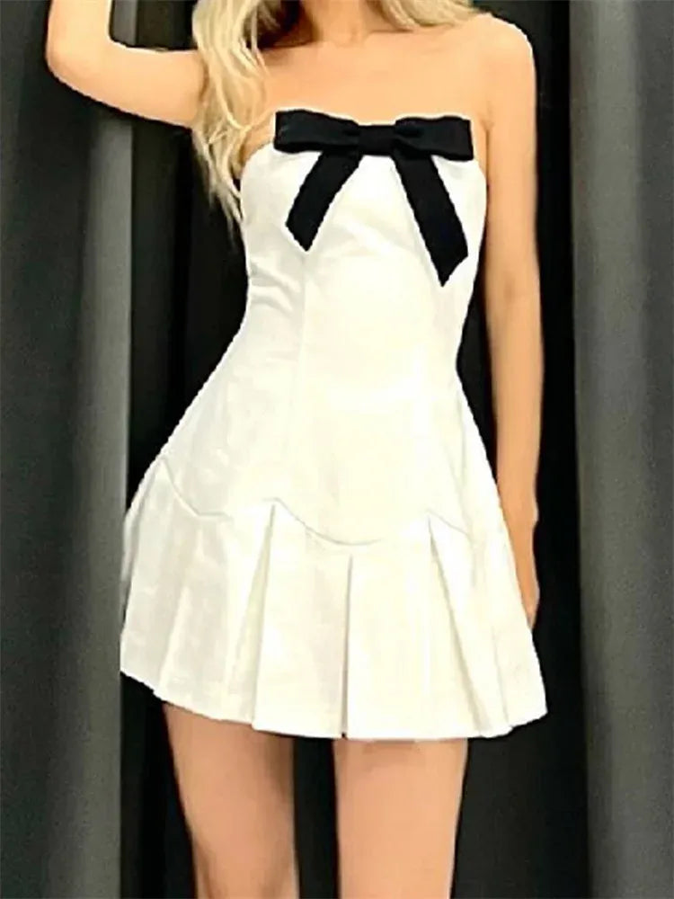 A Line Strapless White Homecoming Dress With Black Bow Pleated Mini Skirt For Ladies