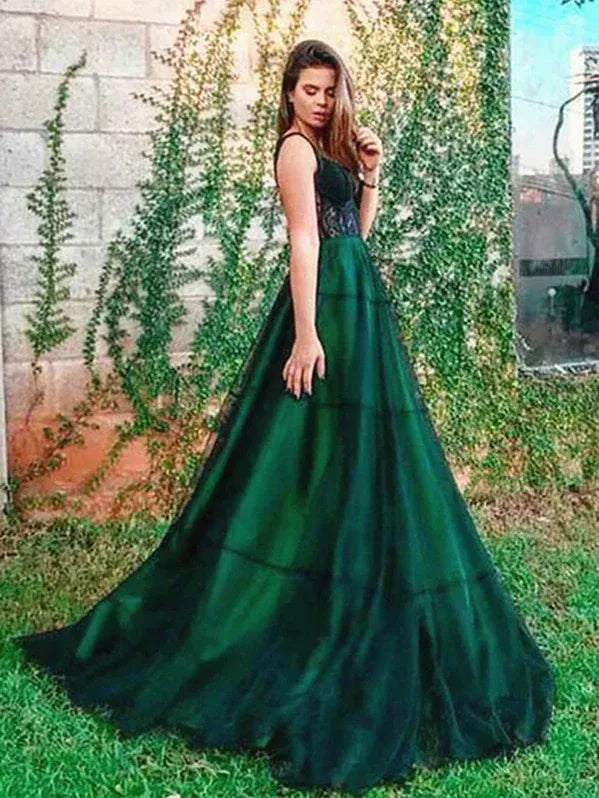 Glamorous Emerald Green Prom Dress With Corset Lace Bodice And Tulle A Line Floor Length For Prom Night