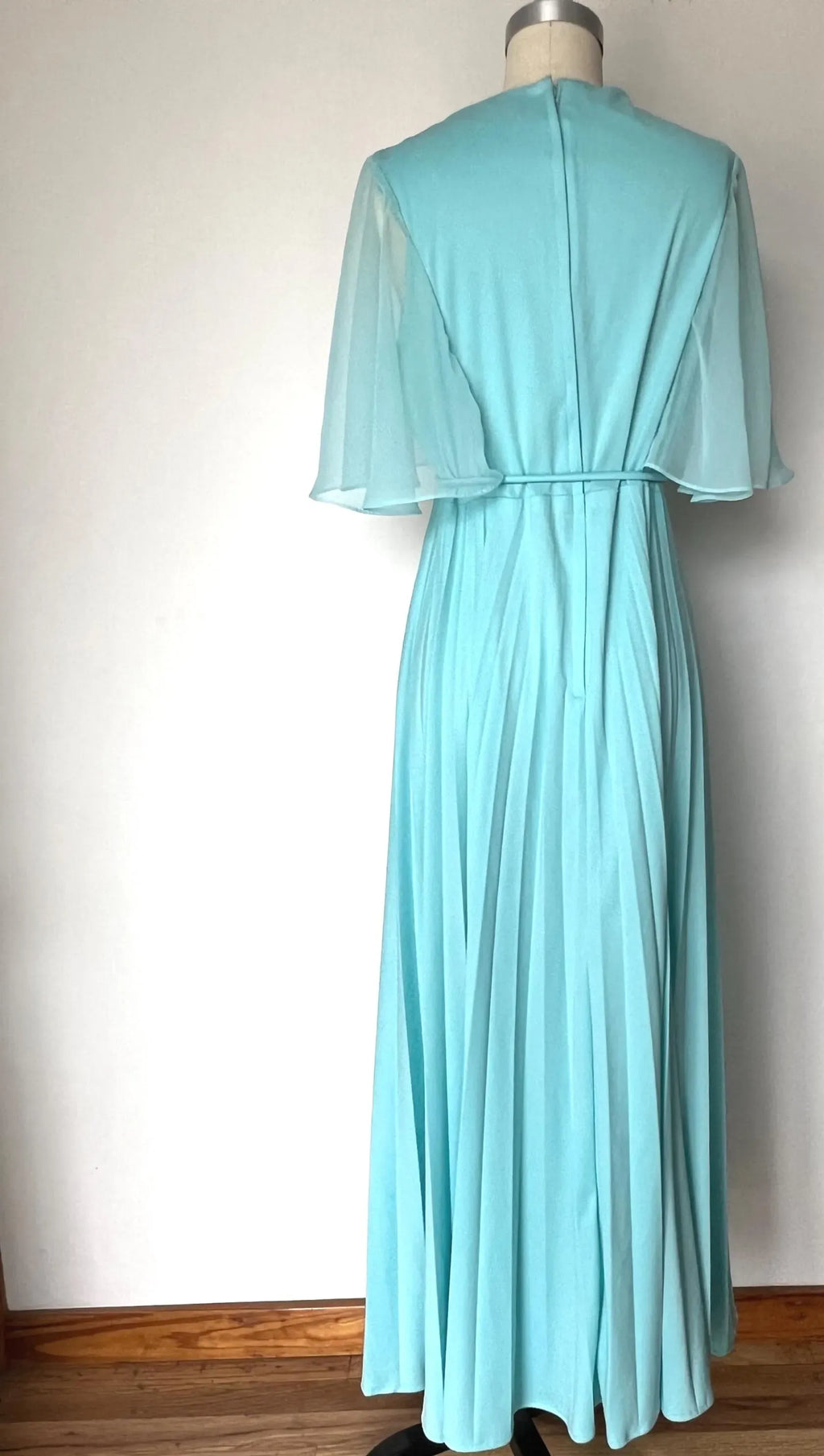 A Line Prom Dress With V Neck Cape Sleeves Pleated Turquoise Chiffon Floor Length Tie Waist For Glam Prom Night