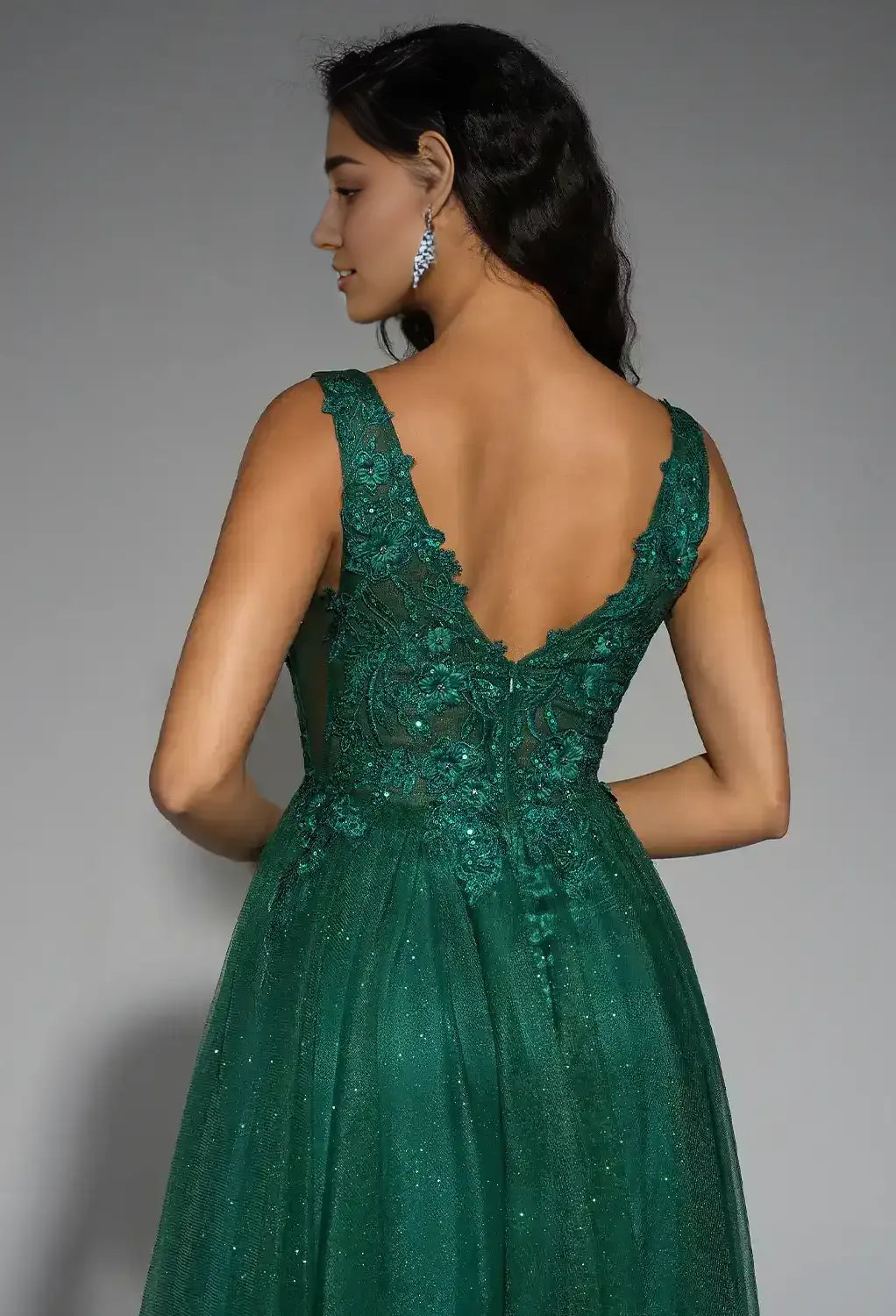 A-line V-Neck Regular Straps Floor Length Prom Dresses Sleeveless Applique Affordable Evening Dresses