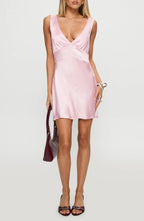 Alluring A Line Plunging V Neck Sleeveless Open Back Short Length Homecoming Dress