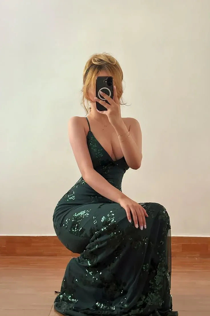 Alluring Mermaid Spaghetti Strap V-Neck Criss Cross Back Floor-Length Evening Dress
