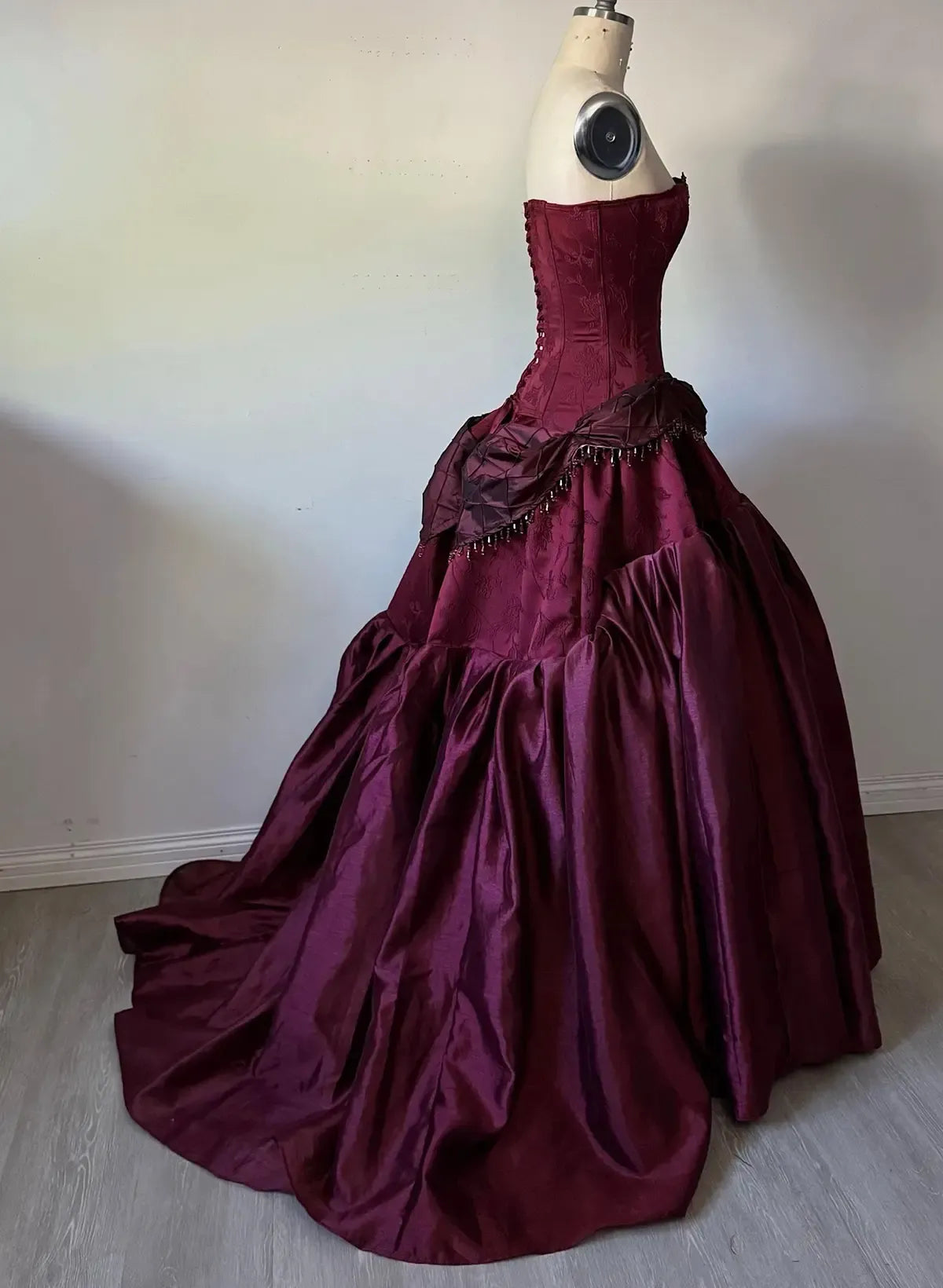 Glamorous Gothic Ball Gown Prom Dress With Strapless Sweetheart Neckline Beaded Bow Corset Back For Gothic Fans