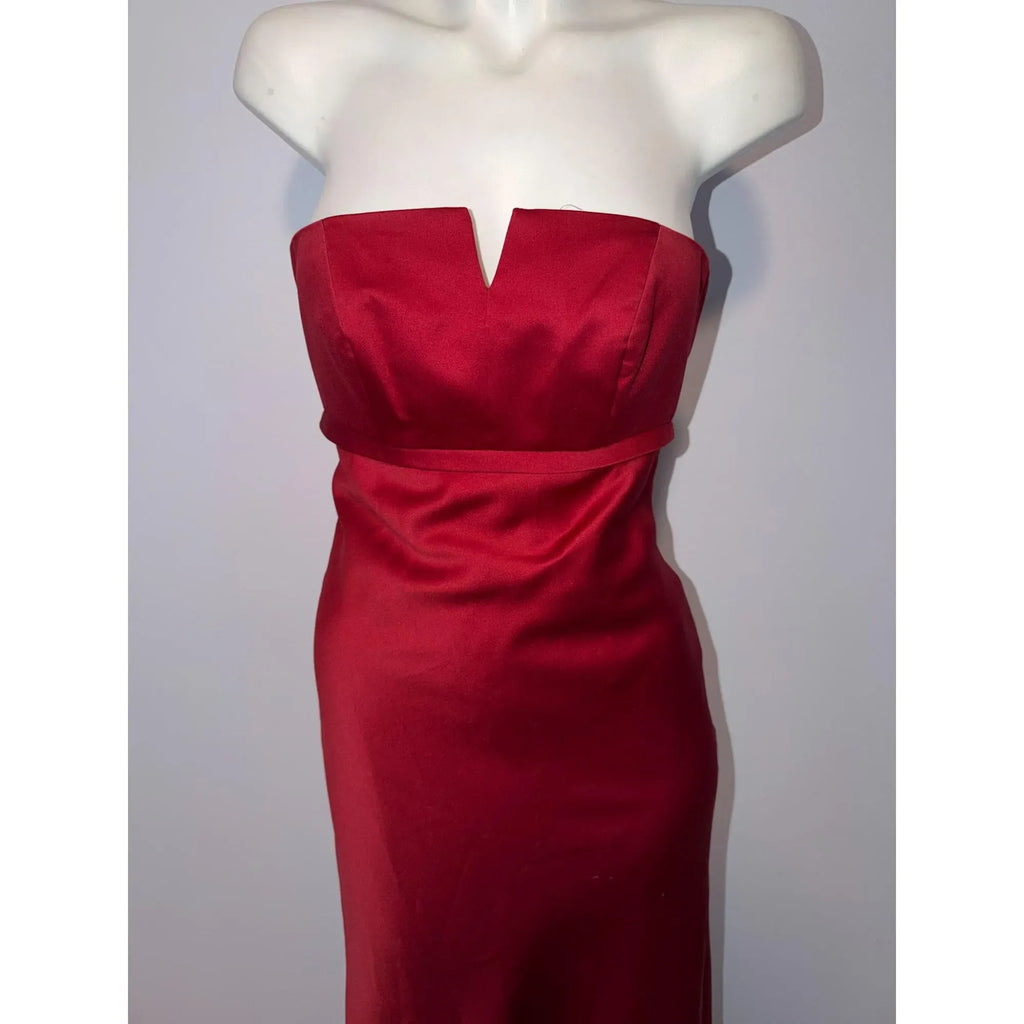 Mermaid Strapless Satin Prom Dress Glamorous Red With V Notch And Low Open Back For Prom Goers