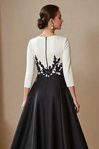 A-Line V Neck 3/4 Sleeve Zipper Up Floor-Length Mother of the Bride Dress