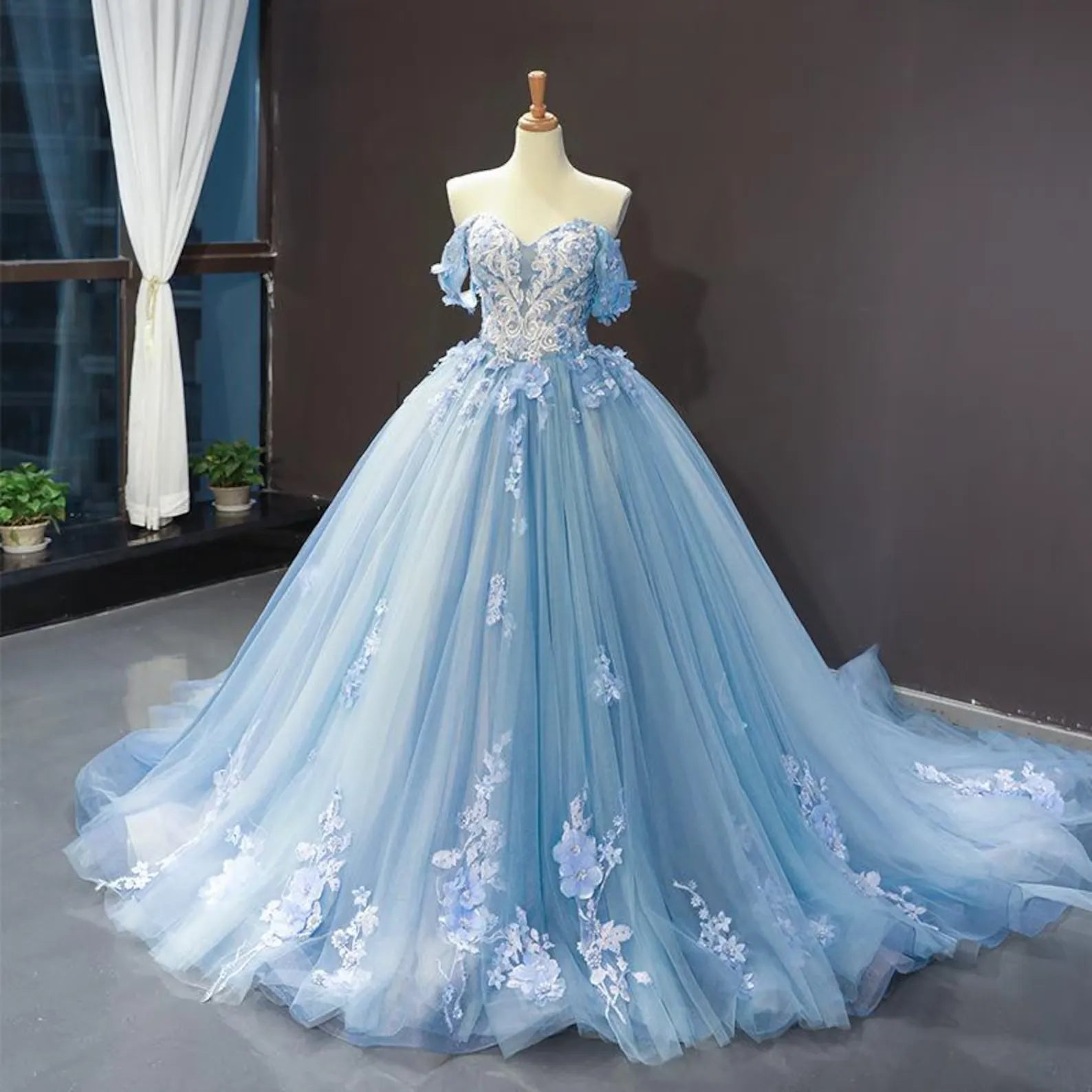 Prom Dress Ball Gown Off The Shoulder With Floral Appliques And Tulle Train For An Unforgettable Night