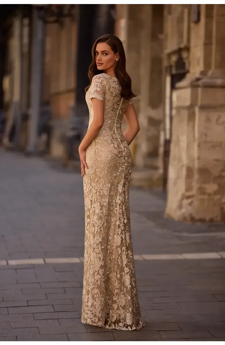 Sheath Scoop Neck Short Sleeves Zipper Up Floor-Length Mother of the Bride Dress