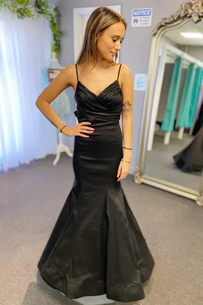 Black Spaghetti Strap V Neck Big Bow Back Mermaid Prom Dress