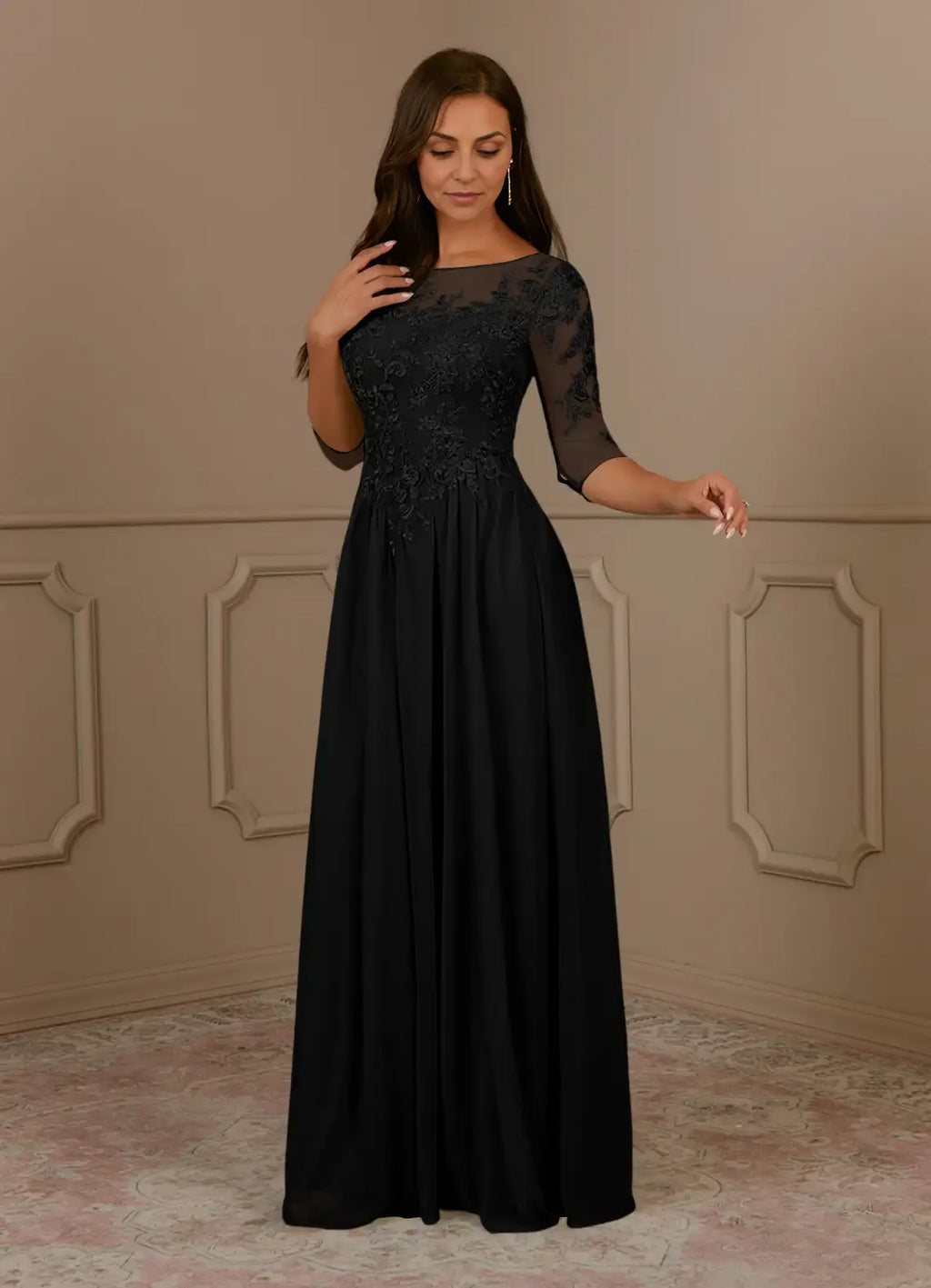 Black Dress Elegant A-Line Scoop Dress Floor-Length Short Sleeve Illusion Back Plus Size Mother of the Bride Dress