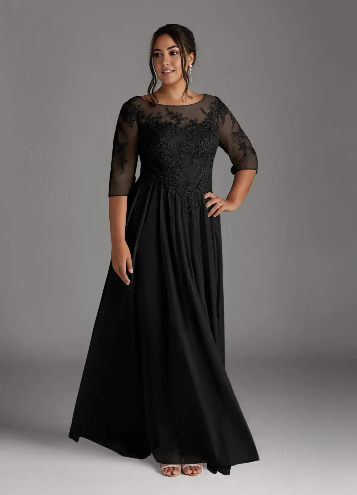 Black Dress Elegant A-Line Scoop Dress Floor-Length Short Sleeve Illusion Back Plus Size Mother of the Bride Dress