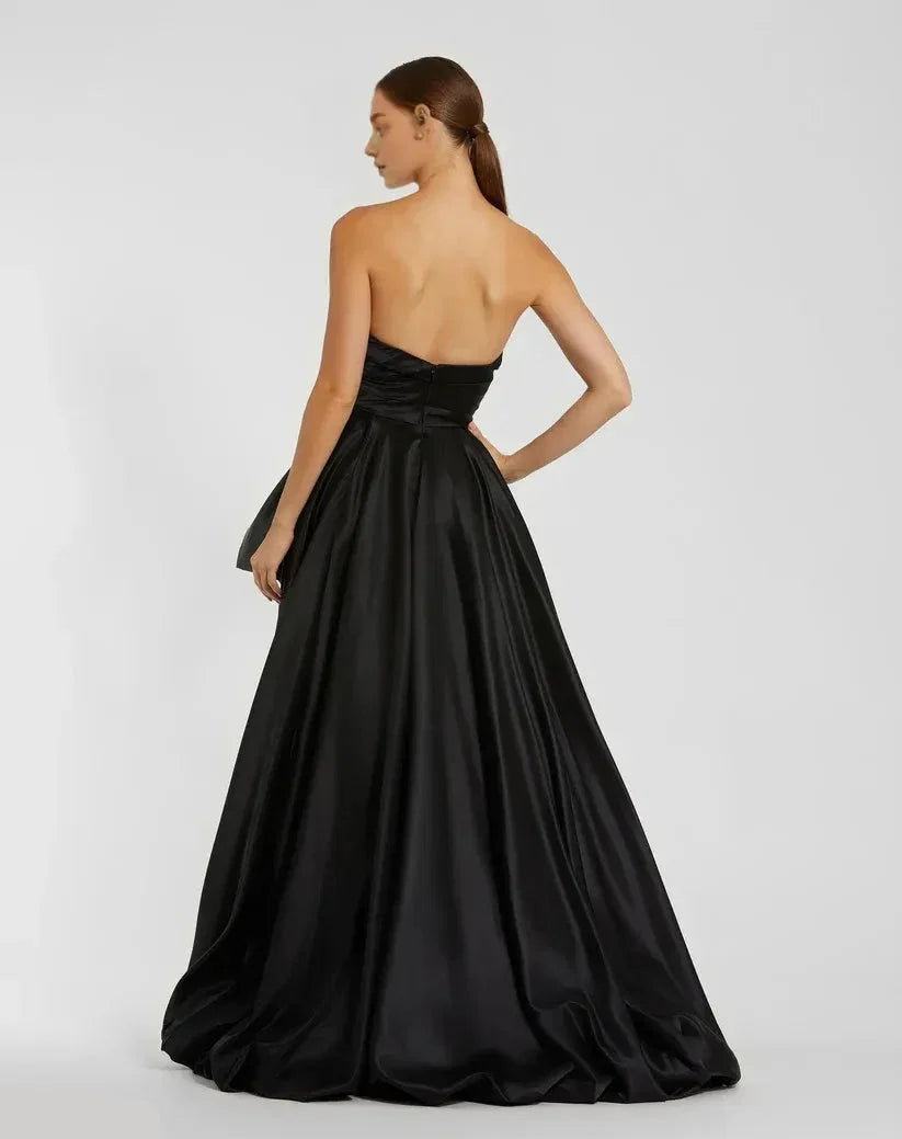 A-Line/Princess Strapless Sleeveless Zipper Up Sweep/Brush Train Prom Dress