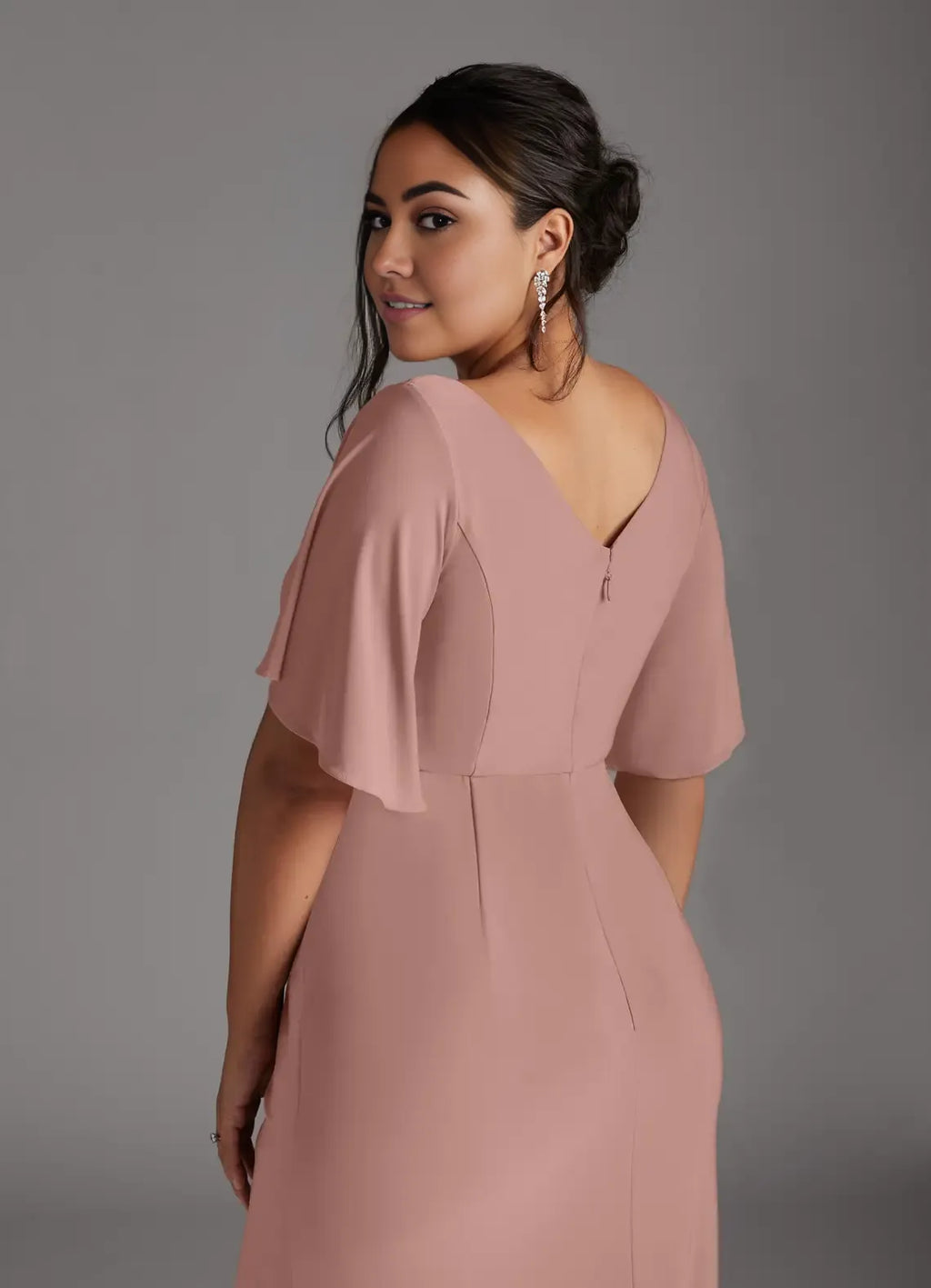 Dress Elegant Dusty Rose Mermaid Boat Neck Pleated Dress Floor-Length Flutter Sleeve V Back Plus Size Mother of the Bride Dress