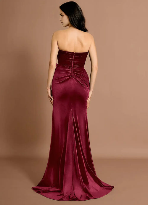 Robe de bal sirène longue en velours avec nœud, bretelles convertibles, corsage froncé, dos ouvert et fente haute
