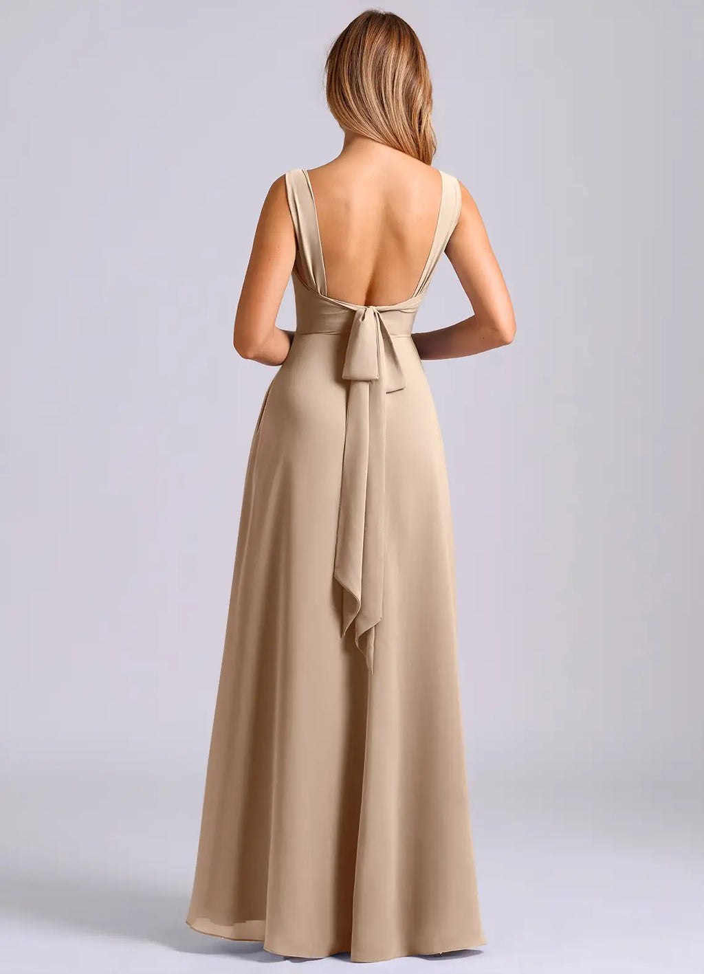 Bridesmaid Dresses Elegant Chiffon Cowl Neck Adjustable Spaghetti Strap Bow Back Floor-Length
