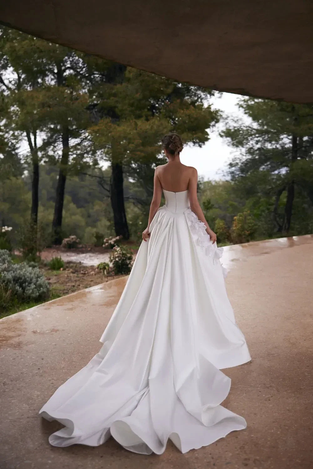 Captivating Strapless Mermaid Floral Accent Zip Back Train Length Wedding Dress