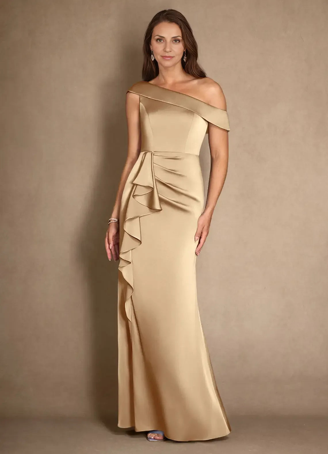 Dress Champagne A-Line Pleated Maxi Dress Modern Cold Shoulder Sleeve Asymmetrical Neck Mother of the Bride Dress