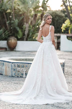 Charming Ball Gown Sweetheart Neckline Sleeveless Button Back Floor Length Wedding Dress