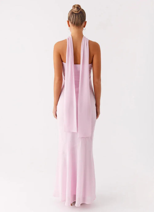 Charmante robe de soirée sirène grande taille, bustier, sans manches, drapée dans le dos et longueur ras du sol