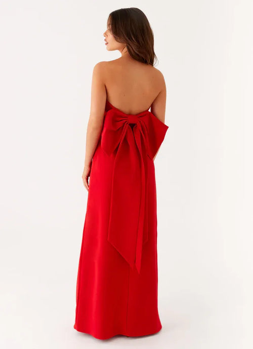 Charmante robe de soirée fourreau sans bretelles sans manches avec nœud au dos et traîne, grandes tailles