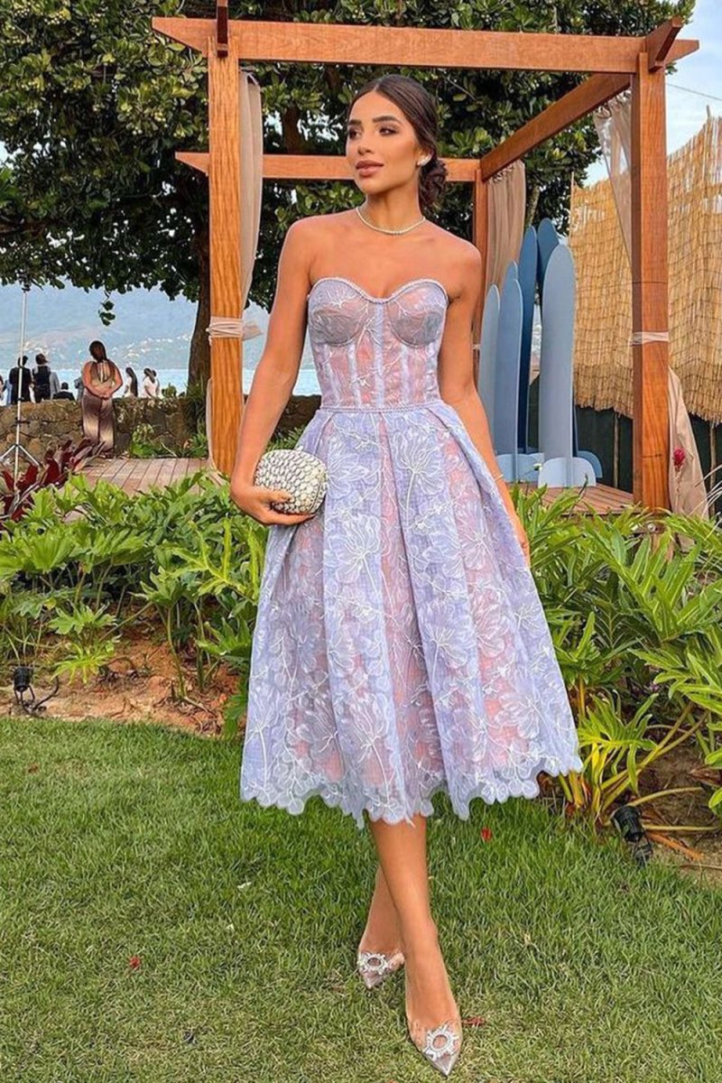 Charming A-Line/Princess Sweetheart Sleeveless Zipper Up Tea Length Homecoming Dress