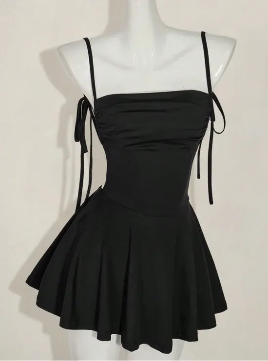 Black Charming A-Line Spaghetti Strap Tie Strap Open Back Short Homecoming Dress