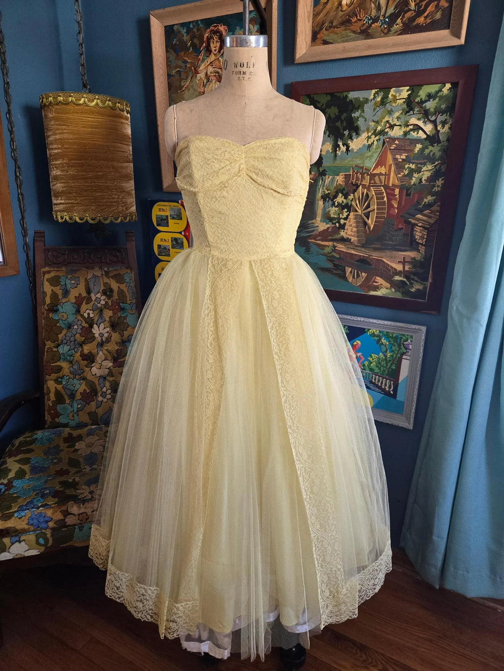 Charming A Line Strapless Lace Tulle Midi Prom Dress Pale Yellow With Bow For Prom Goers